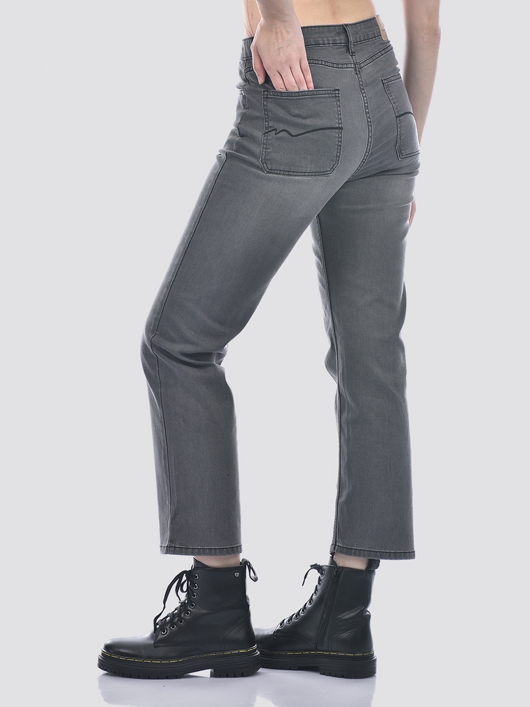 Numero Uno Women Mid-Rise Blue Staight Fit Sustainable Jeans